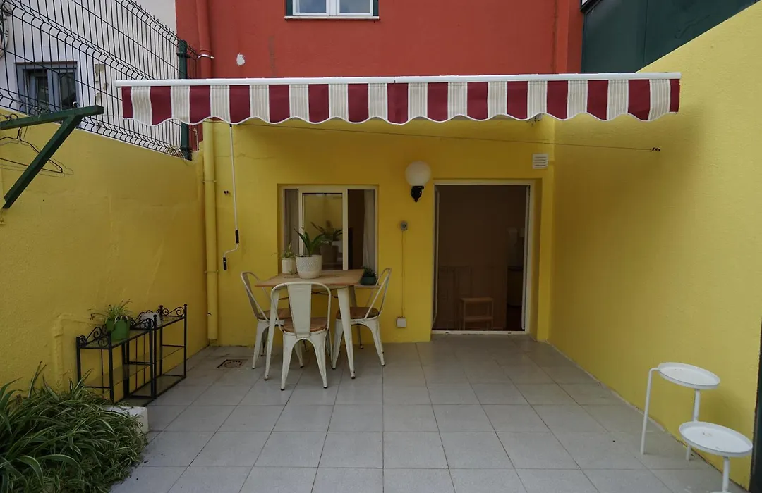 T2 2 Bedroom Flat In Arroios-1